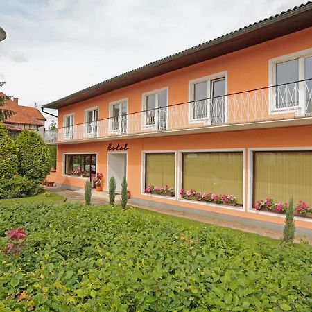 Hotel Reineldis มูเรค ภายนอก รูปภาพ